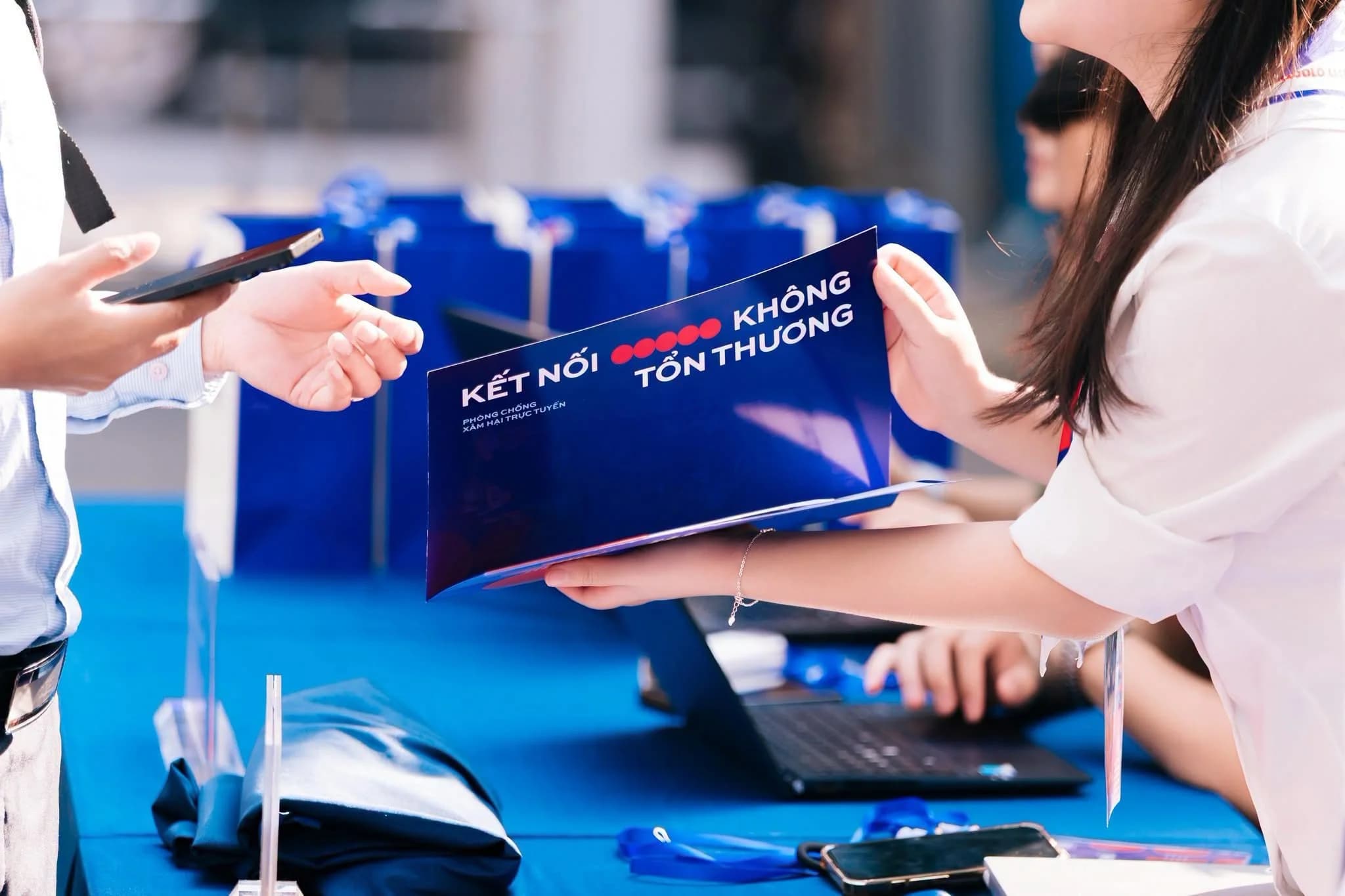 Cẩm nang Không Một Mình 2026